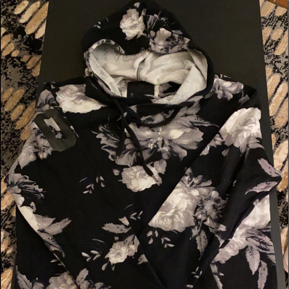 Pacsun Pull Over Hoodie - On The Byas